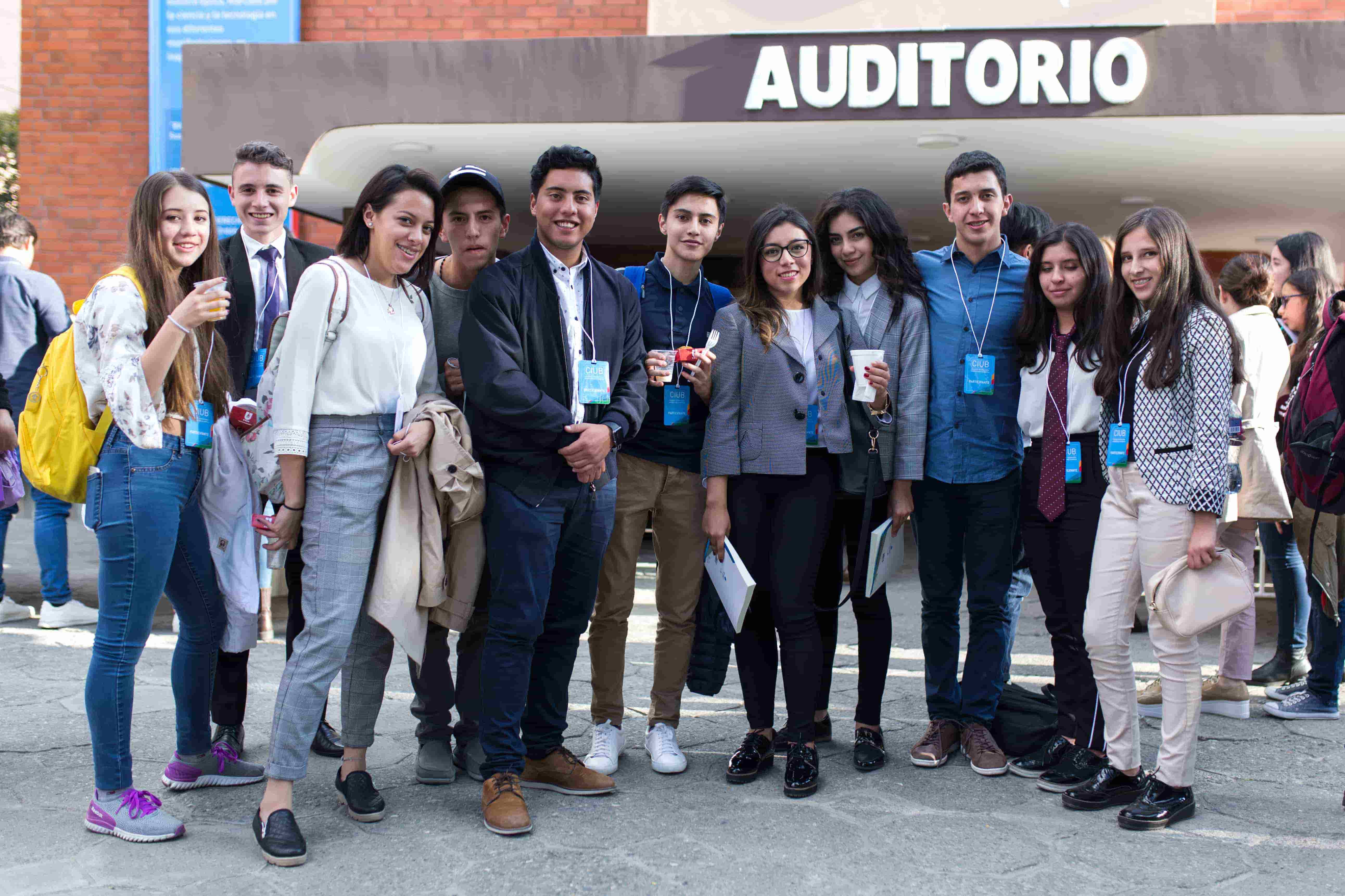 Grupo de estudiantes 